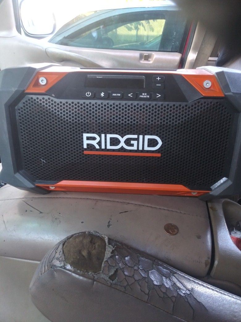 Rigid Bluetooth Work Radio And Charger