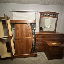 QN Bedroom Set. 