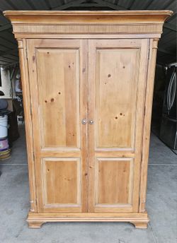 Drexel Heritage Chelsea Cottage Armoire