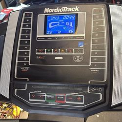 Nordictrack T 6.5S  - 10mph max speed 10% max incline   - 400$ 