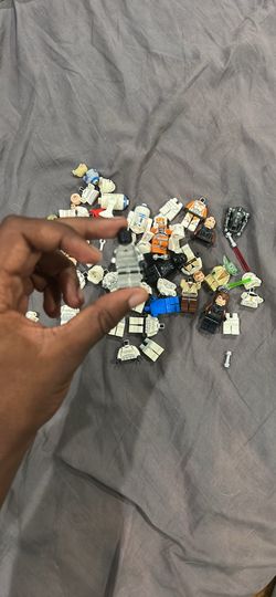 LEGO STARWARS LOT!! COMES WITH REALLY RARE CHROME SILVER STORMTROOPER!!