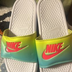 Women’s size 9 shoes