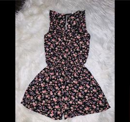 NWOT Beautiful Floral Romper For Sale !!!