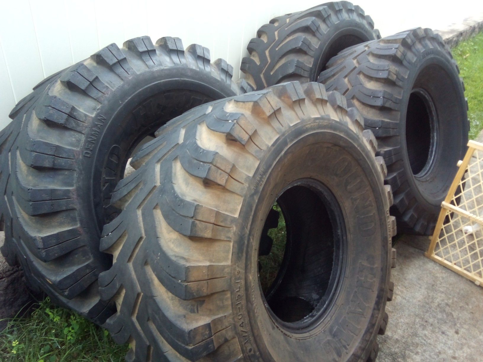 Ground hawg 40" tires for Sale in Ewa Beach, HI OfferUp