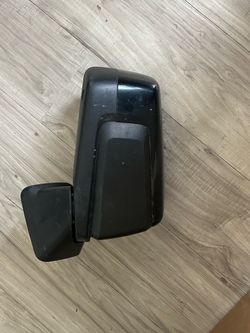 Passenger Right Side View Mirror from 2019 - 2025 Chevrolet Silverado 1500