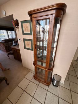 Display shelf/ hutch