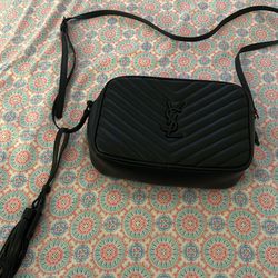 YSL Authentic Crossbody Purse Used Like Two Times Looks Brand New Still