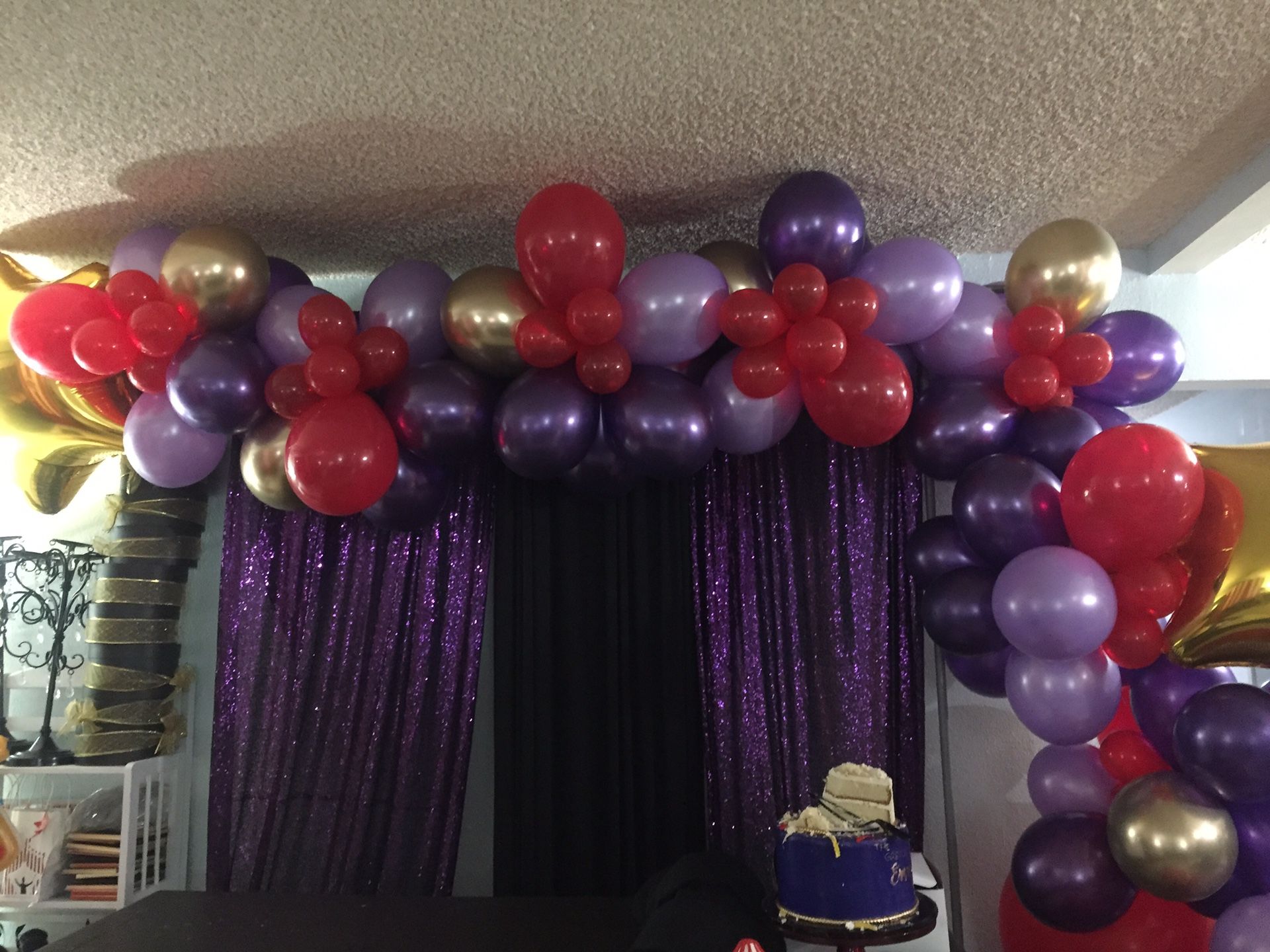 Baloon arch decoration only $50 pick up only