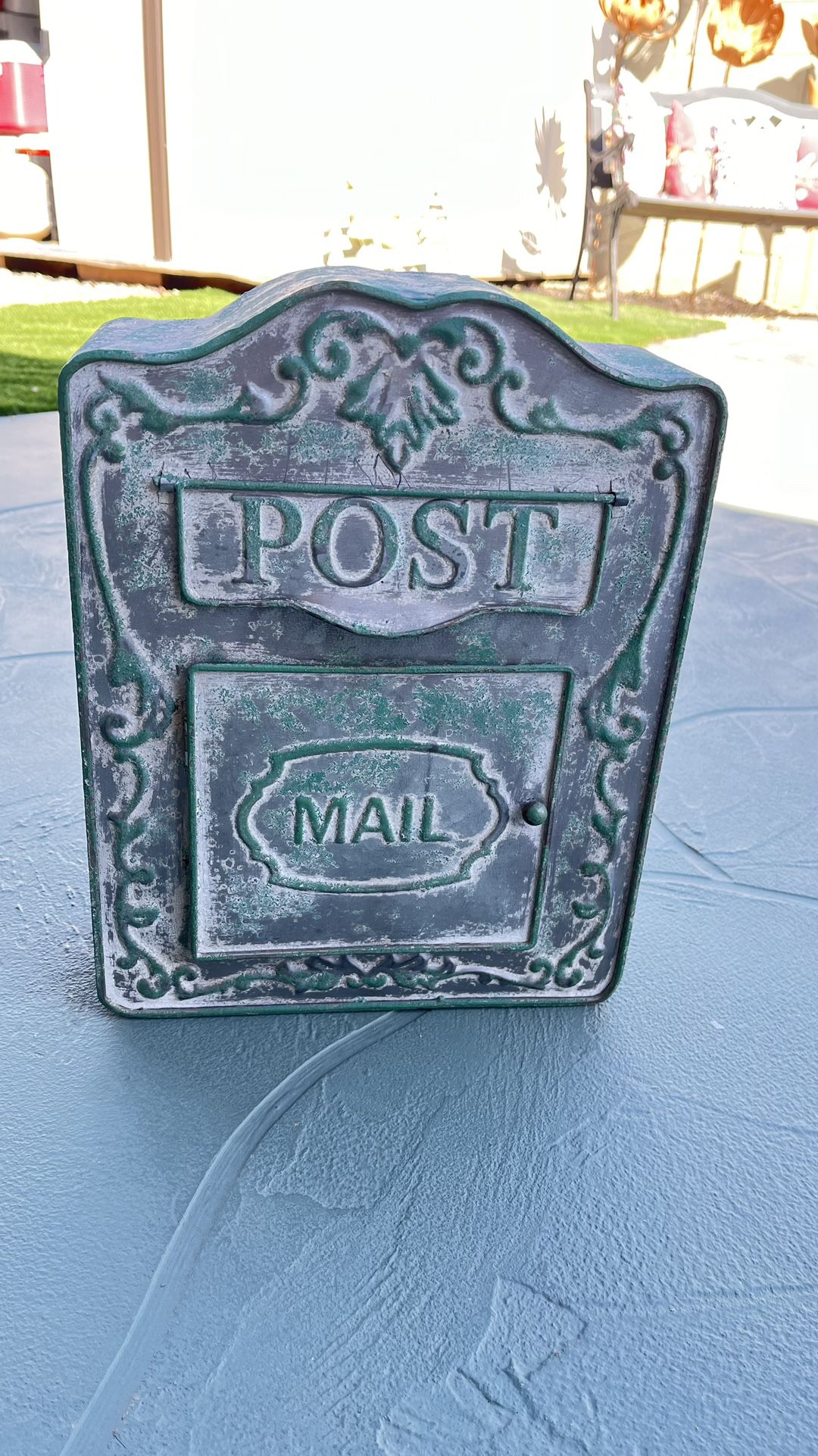 metal mail box 13”