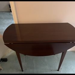 Round Robert Bergelin Dining Table