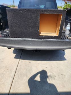 Speaker box