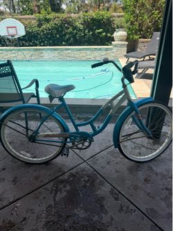 Teenager schwinn  bicycle