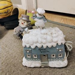 Collectible Snow Buddy Diner Light Up