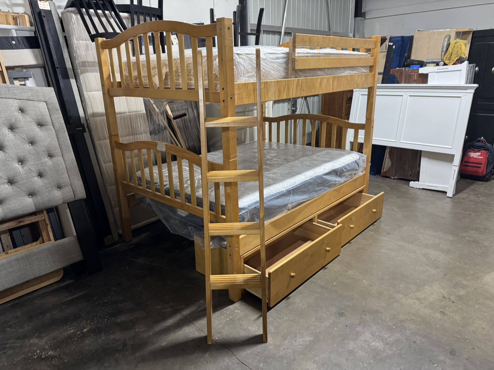 Full Bunk Bed $460