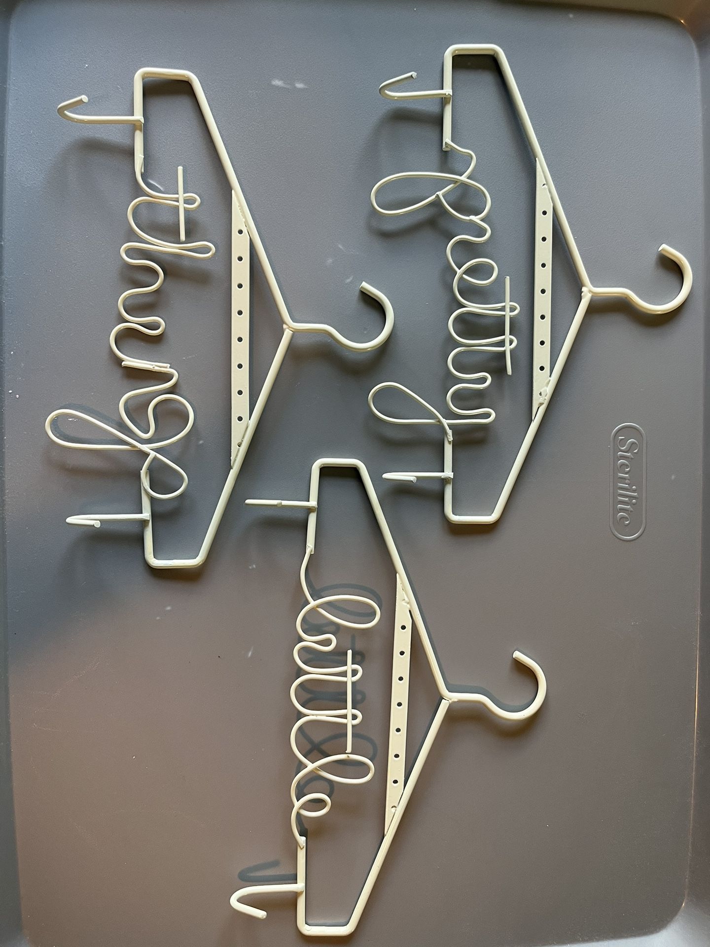 Decorative Hangers 