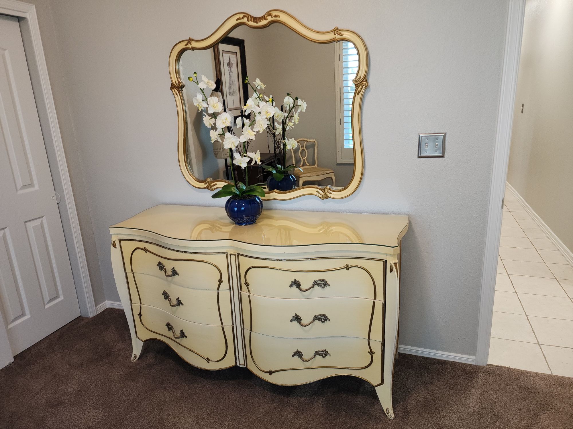 Mount Airy Furniture Co. - Vintage French Provincial 8-piece Bedroom Set