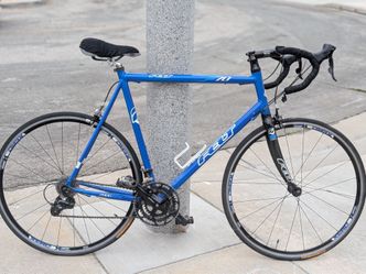 Felt F70 Road Bike