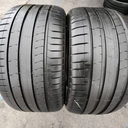 2 USED TIRES PIRELLI RFT 275/40/20