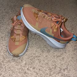 Women’s Nike Shoes 