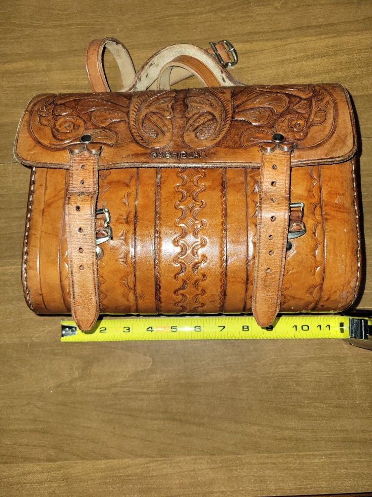 VINTAGE LEATHER TOOLED BAG SAYS GABRIELA CONVERTIBLE BACKPACK 