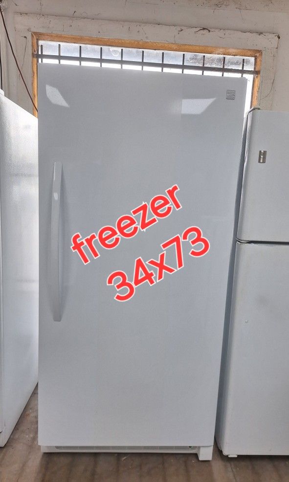 Stand Up Freezer 34x73 Size 