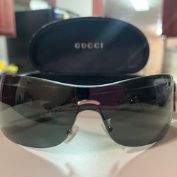 Gucci Autentic Sun Glasses
