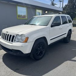 2009 Jeep Cherokee Laredo 