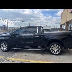 2022 Chevrolet Silverado High Country