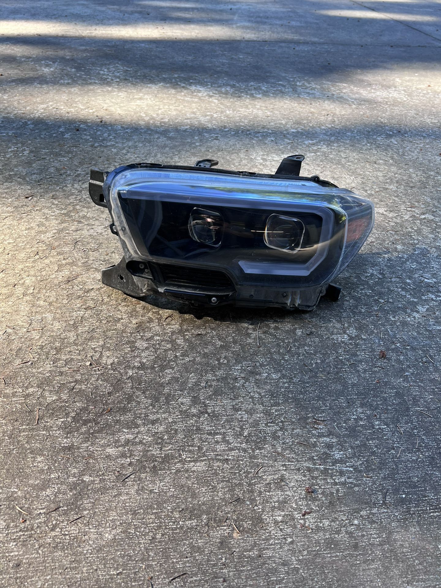3rd Gen Tacoma Headlight