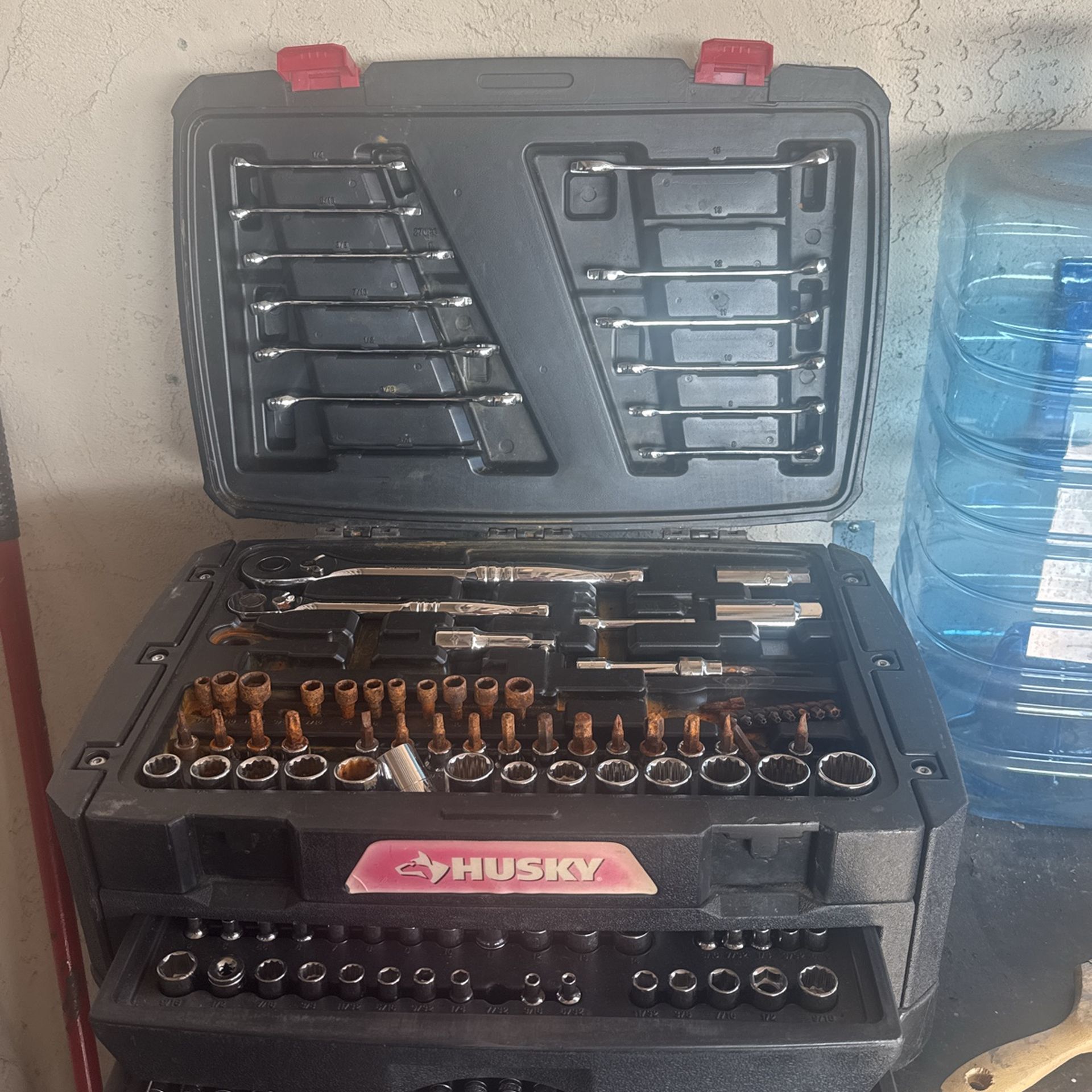Husky Sockets Set