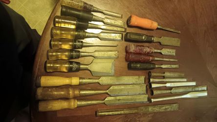Various wood chisels. Stanley. Craftsman. Buck bros. Ect.