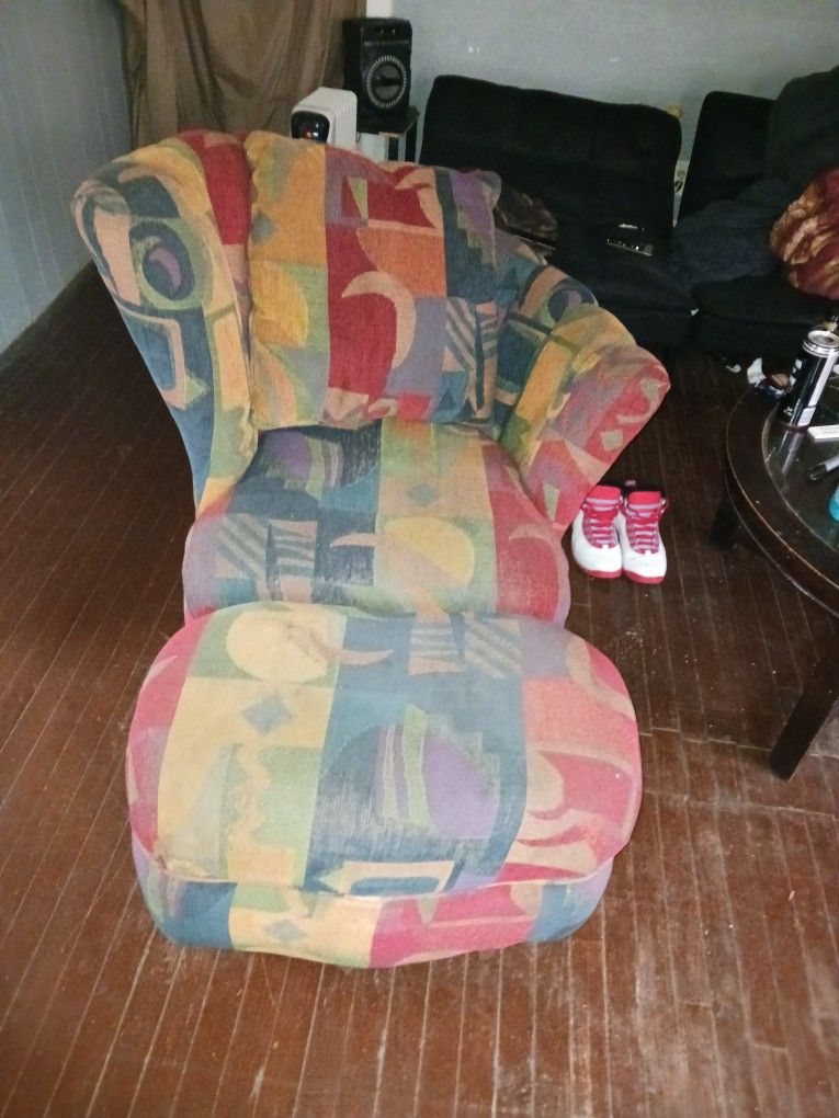 Chair  With Ottoman 