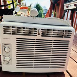 Window AC