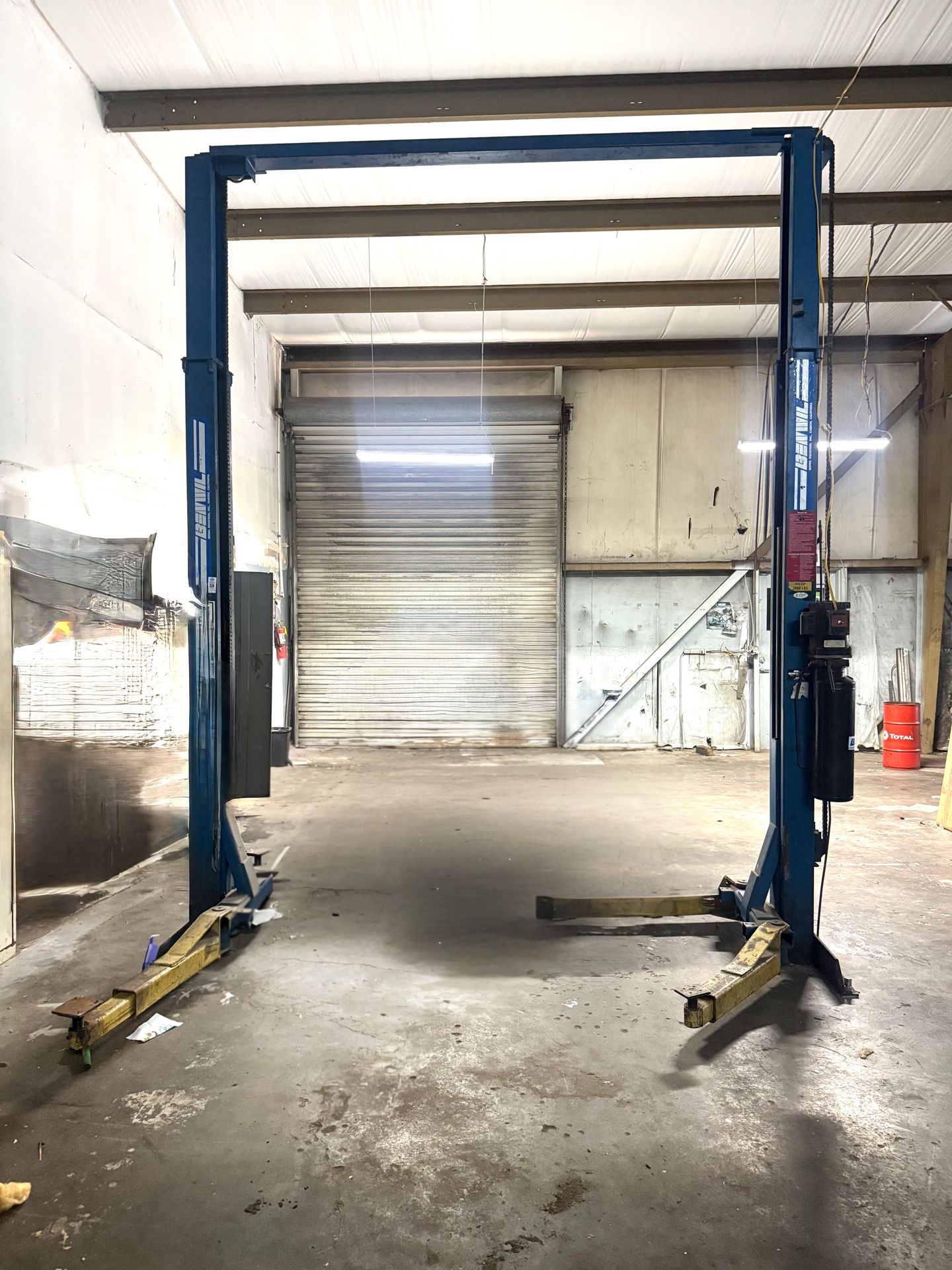 Two-Post Car Lift – $500 (Great Deal!)