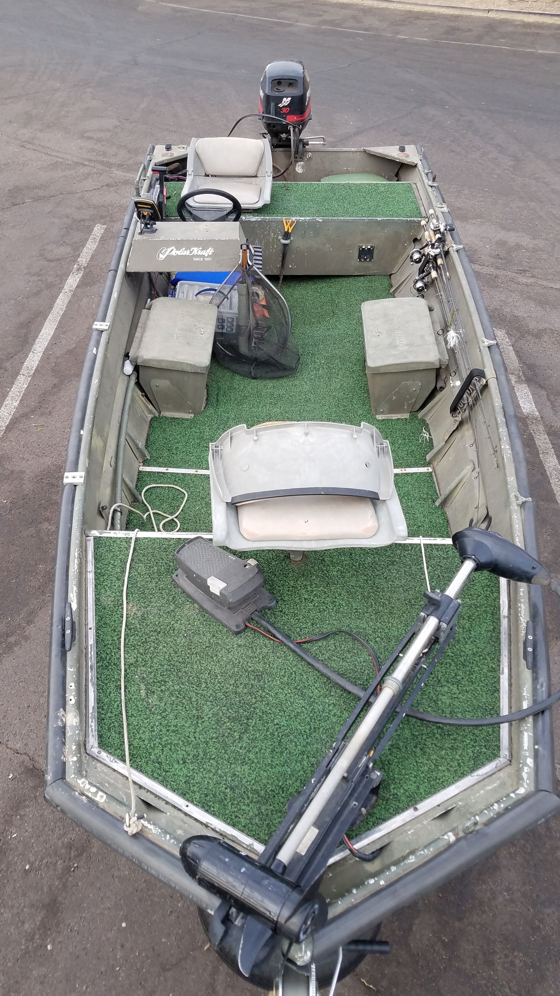 16 ft Polar Kraft W/30hp Mercury fishing boat