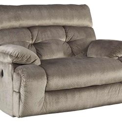 $200 -  RECLINING  SOFA / LOVESEAT- Tan/Beige - Recently Professionally Cleaned 