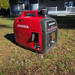 HONDA EU2200I Generator