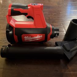 Milwaukee M12 Compact Spot Blower