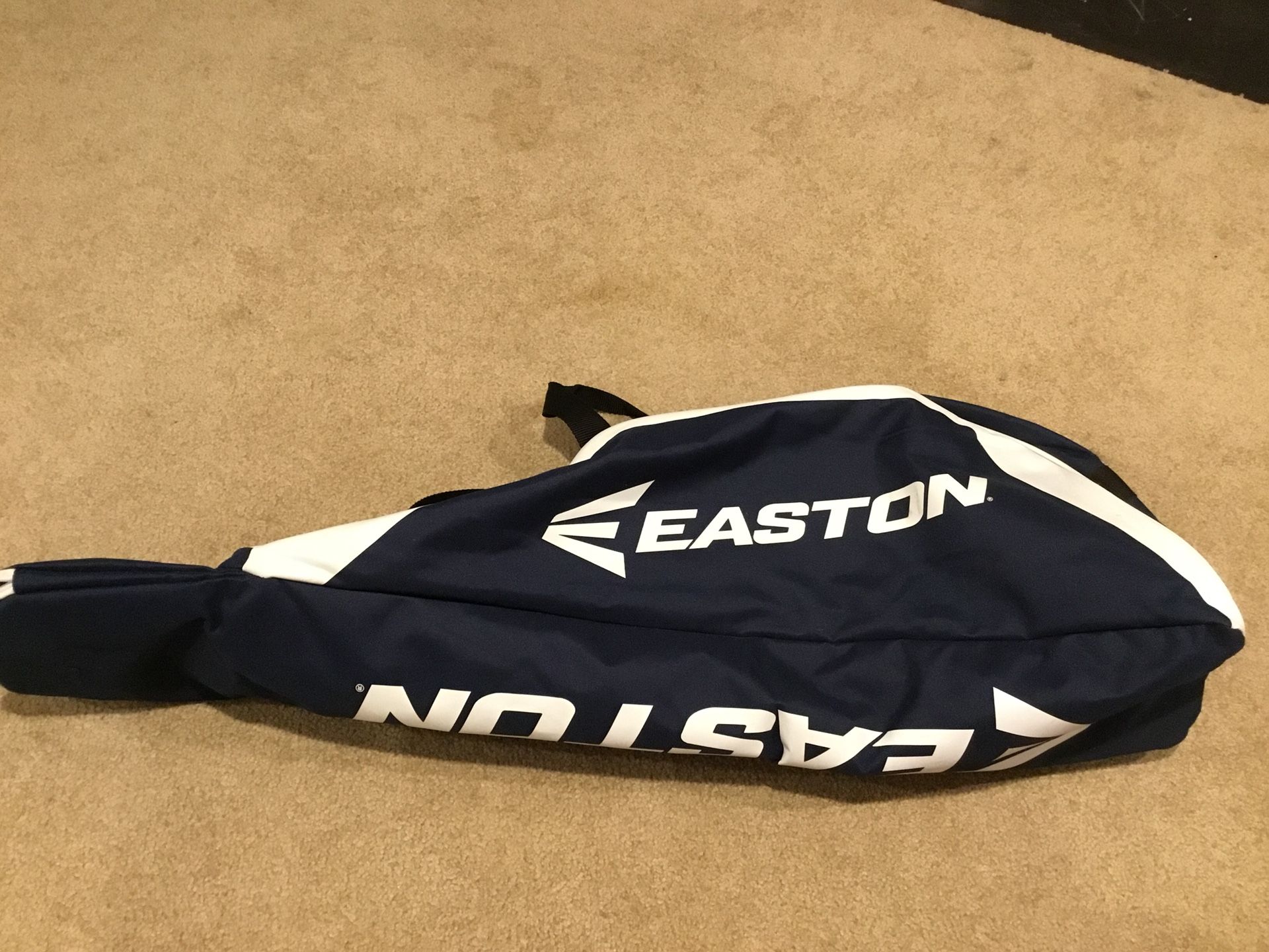 LIKE NEW EASTON BASEBALL BAG BOYS SPORTING GOODS