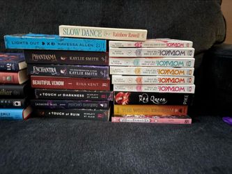Paper back books/ manga