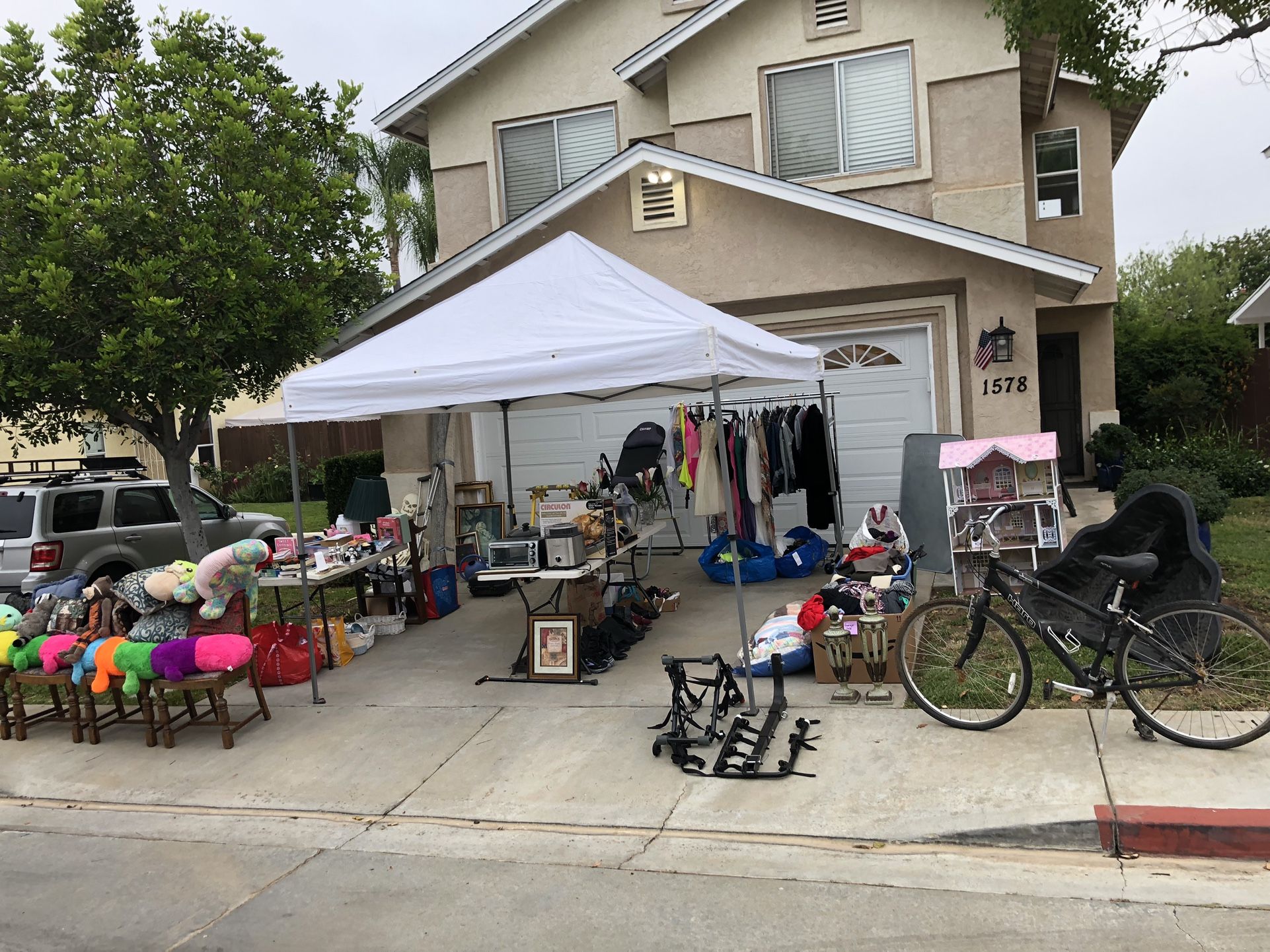 Garage Sale!!!