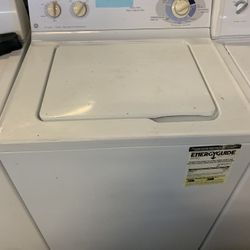Ge Washing Machine Washer White Great Condition  .   Warehouse pricing.  Warranty . Delivery Available . 2522 Market st. 33901 