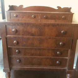 Antique Chest Of Drawers 