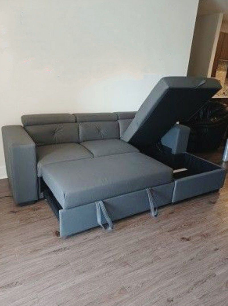 Sleeper Sofa Sectional with storage chaise ✨ Brand New ✨ Ashley 