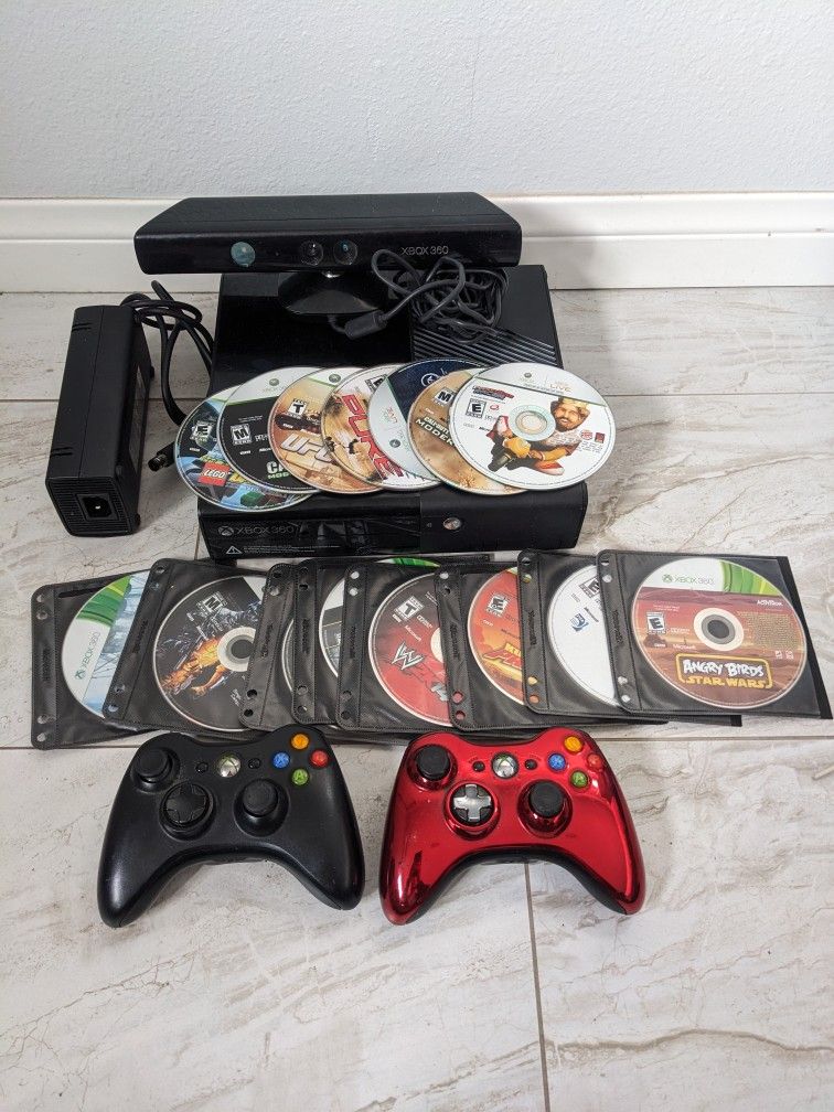 Xbox 360 E + 25 Games+ 2 Controllers