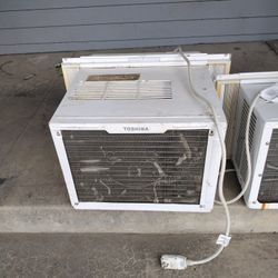 Toshiba Window Type Air Conditioner 