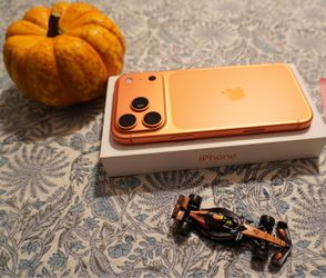 iPhone 17 Pro Max - T-Mobile