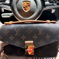 LOUIS VUITTON EAST WEST POCHETTE MÉTIS BAG 