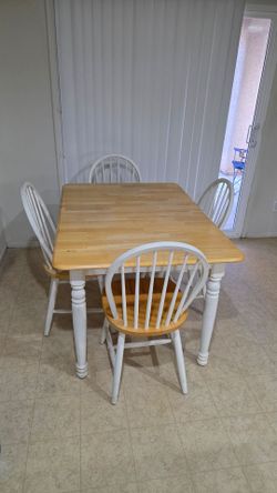 Farmhouse Dining Table and 4 Chairs