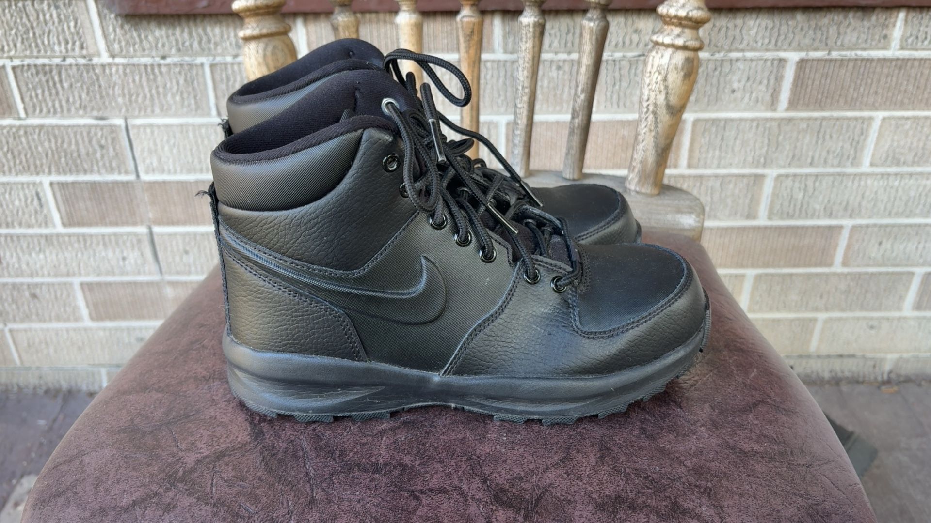 Nike Manoa 17 Hiking Boots